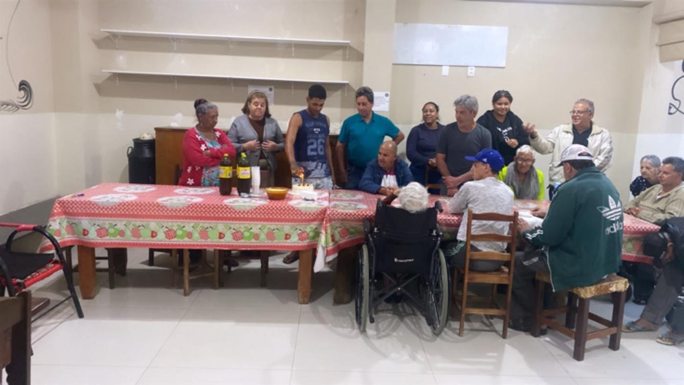 Convivência entre residentes da Casa Viva em Ibiá, MG